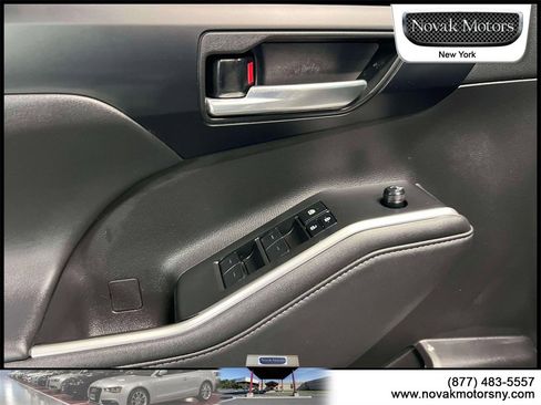 Used 2022 Toyota Highlander XSE image 18