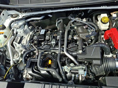 Certified 2025 Nissan Kicks SV w/ Charging Package FWD image 28