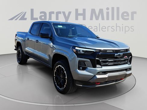 Used 2026 Chevrolet Colorado Z71 w/ Technology Package AWD/4WD image 7