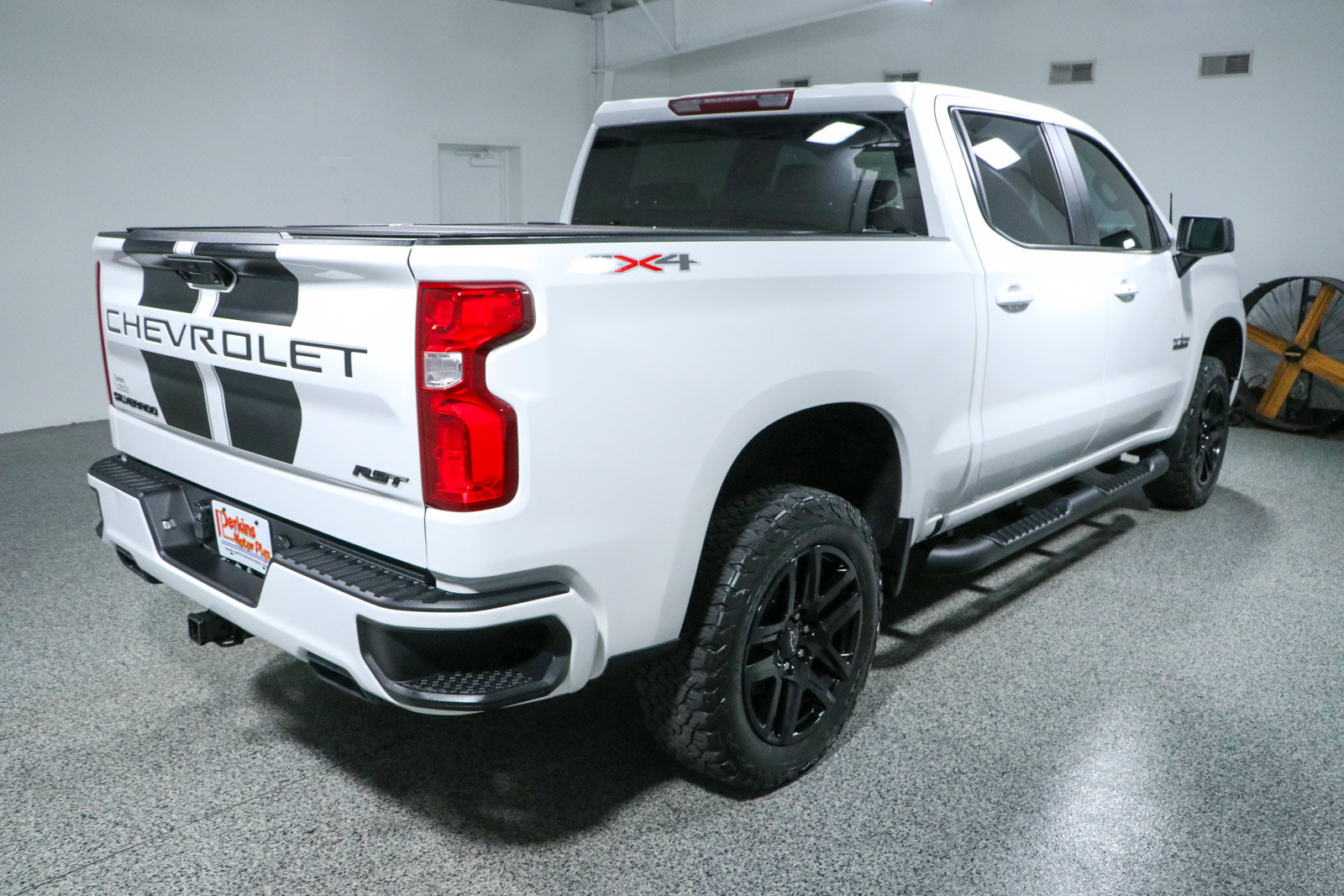 Used 2023 Chevrolet Silverado 1500 RST w/ Rally Edition AWD/4WD image 7