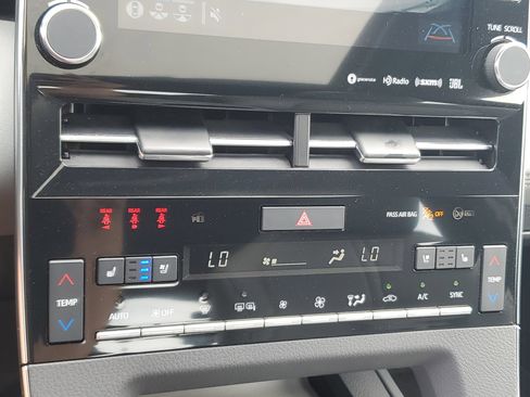 Used 2021 Toyota Avalon Limited w/ Advanced Safety Package AWD/4WD image 25