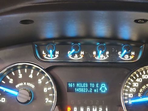 Used 2013 Ford F150 XLT w/ Trailer Tow Pkg image 14