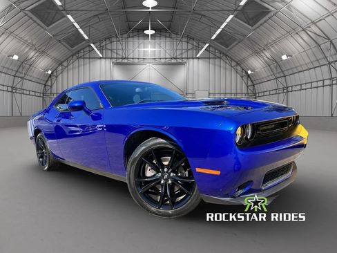 Used 2018 Dodge Challenger SXT w/ Blacktop Package RWD image 16