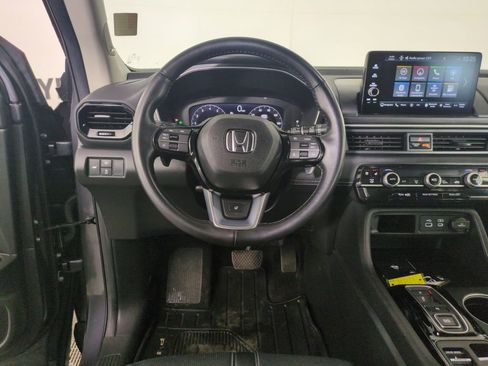Certified 2024 Honda Pilot Elite image 17