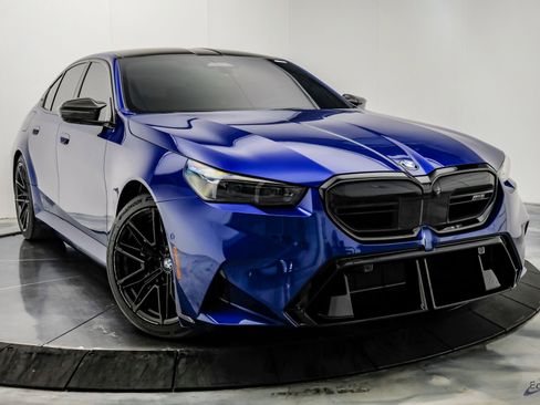 Used 2025 BMW M5 w/ Carbon Package AWD/4WD image 25