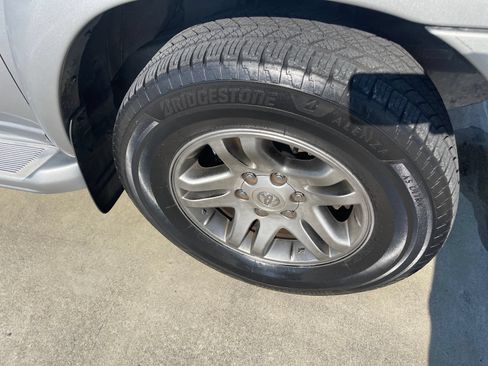 Used 2007 Toyota Sequoia SR5 RWD image 28