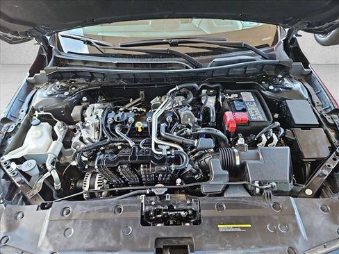 Used 2025 Nissan Altima 2.5 SV FWD image 21