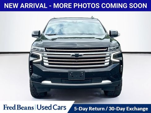 Used 2022 Chevrolet Suburban High Country AWD/4WD image 2