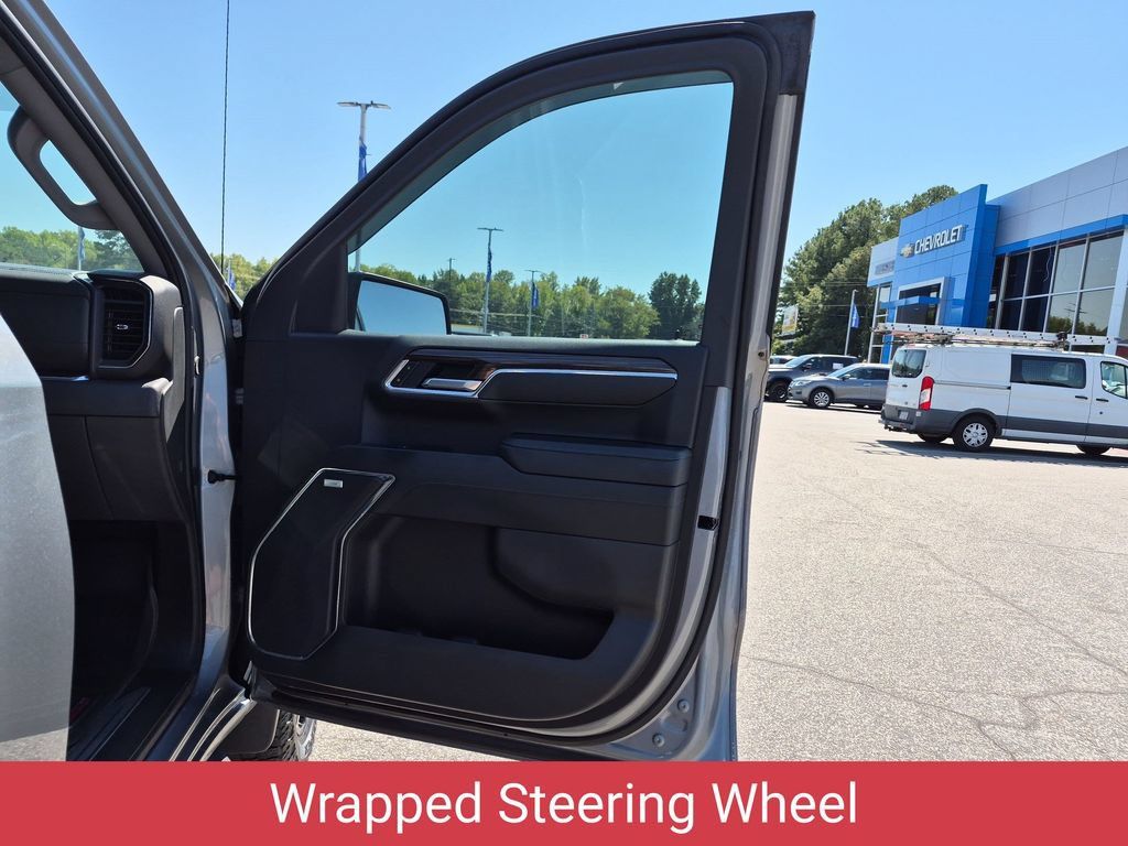 Certified 2025 Chevrolet Silverado 1500 LT Trail Boss w/ Convenience Package II AWD/4WD image 37
