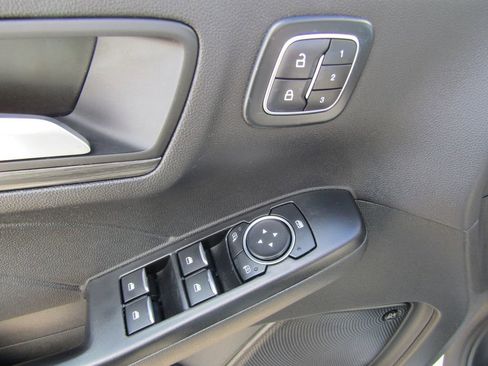 Used 2025 Ford Escape Platinum w/ Premium Technology Package AWD/4WD image 21