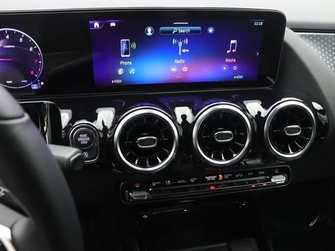 Certified 2026 Mercedes-Benz GLA 250 image 11