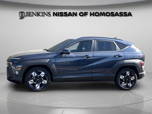 Used 2024 Hyundai Kona SEL image 7