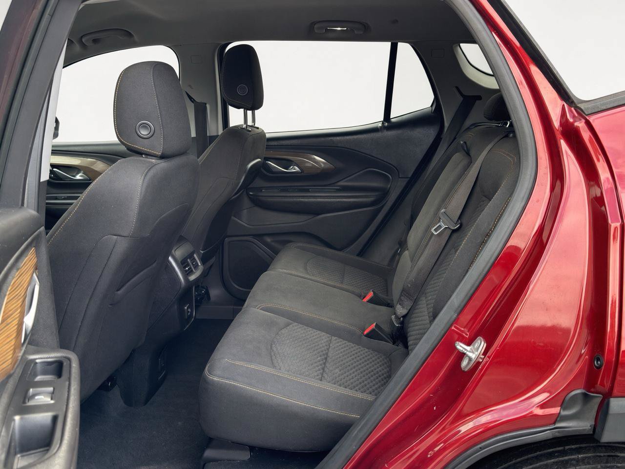 Used 2019 GMC Terrain SLE w/ Infotainment Package I FWD image 13