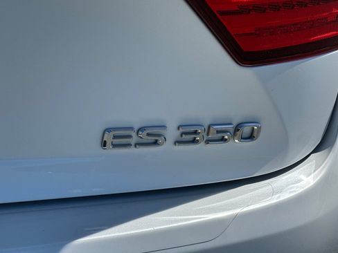 Used 2015 Lexus ES 350 w/ Premium Package FWD image 26