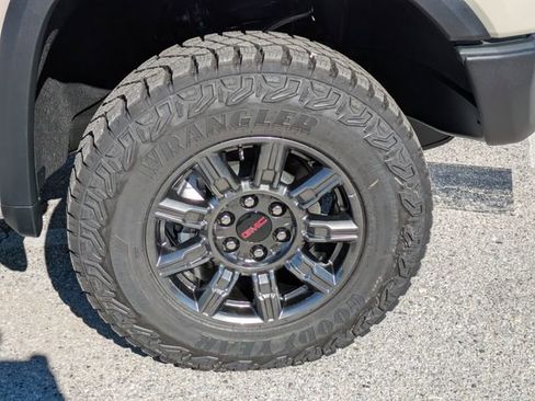 New 2026 GMC Sierra 1500 AT4X AWD/4WD image 10