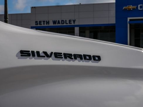Used 2021 Chevrolet Silverado 1500 Custom w/ LPO, Dark Essentials Package RWD image 10