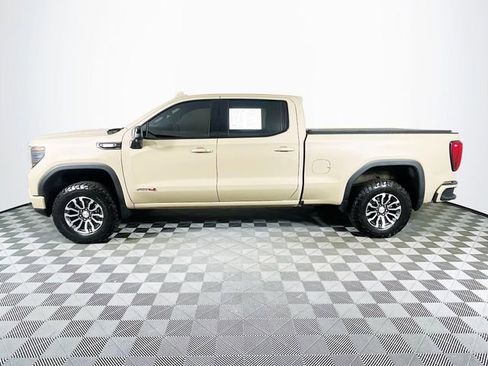 Used 2023 GMC Sierra 1500 AT4 w/ Technology Package AWD/4WD image 5