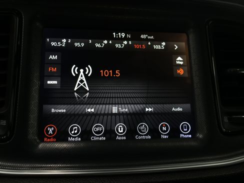 Used 2017 Dodge Challenger R/T Scat Pack w/ Dynamics Package RWD image 39