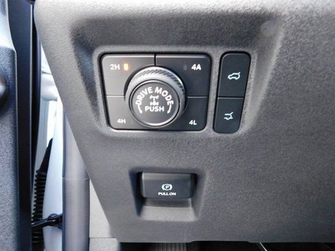 New 2025 Ford Expedition Tremor image 27