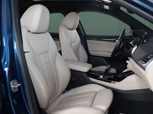 Used 2021 BMW X4 M40i w/ Executive Package image 16