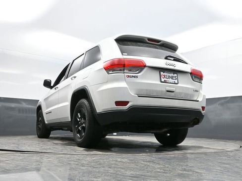 Used 2016 Jeep Grand Cherokee Laredo image 44