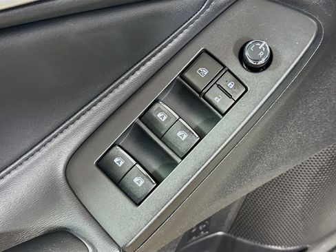 Used 2019 Toyota Avalon XLE w/ Moonroof Package image 17