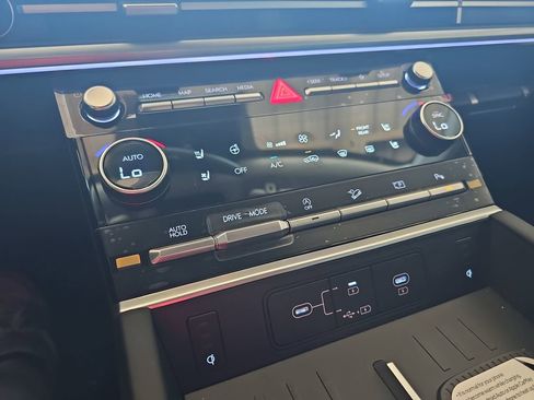 New 2026 Hyundai Santa Fe Limited FWD image 26