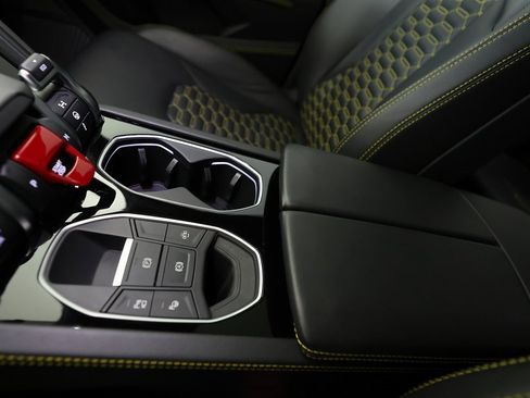 Used 2021 Lamborghini Urus image 46