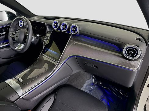 Used 2025 Mercedes-Benz GLC 300 4MATIC w/ AMG Line image 30