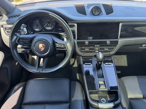 Used 2023 Porsche Macan Turbo AWD/4WD image 13