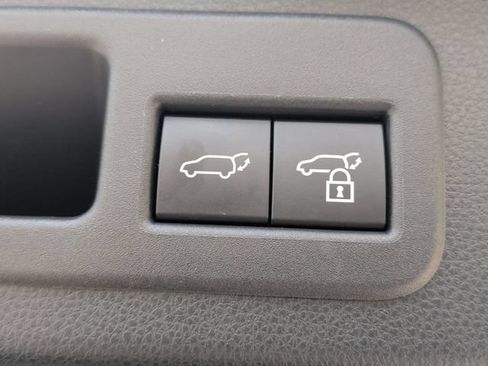 Used 2025 Toyota 4Runner Limited RWD image 34