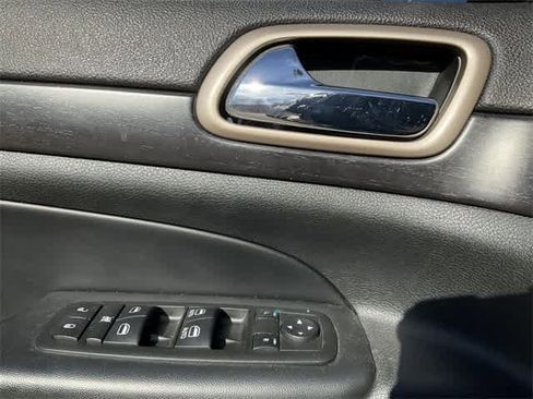 Used 2014 Jeep Grand Cherokee Laredo image 12