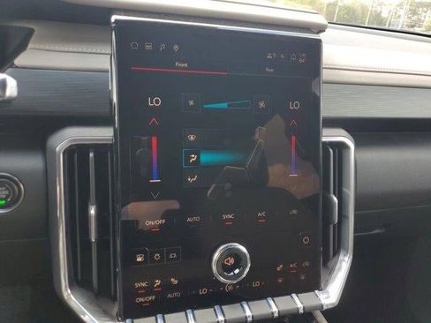 New 2026 GMC Acadia Elevation w/ Elevation Premium Package FWD image 24