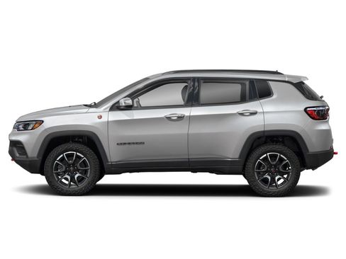 Used 2025 Jeep Compass Trailhawk w/ Trailer Tow Group AWD/4WD image 3