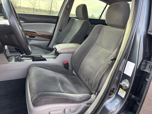Used 2012 Honda Accord EX image 10