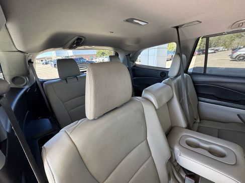 Used 2016 Honda Pilot Touring image 24