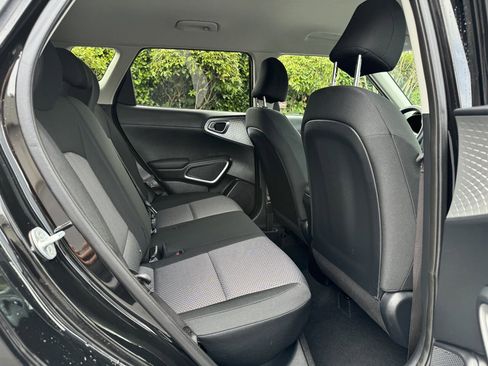 Used 2022 Kia Soul LX w/ Technology Package image 16