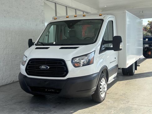 Used 2019 Ford Transit 350 156 DRW image 3