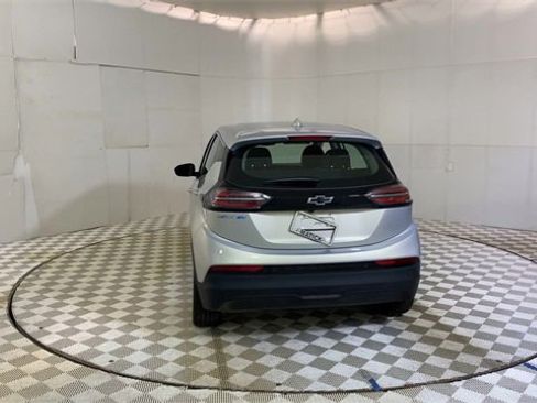 Used 2023 Chevrolet Bolt LT image 7