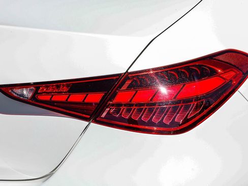 Certified 2025 Mercedes-Benz C 300 Sedan image 8