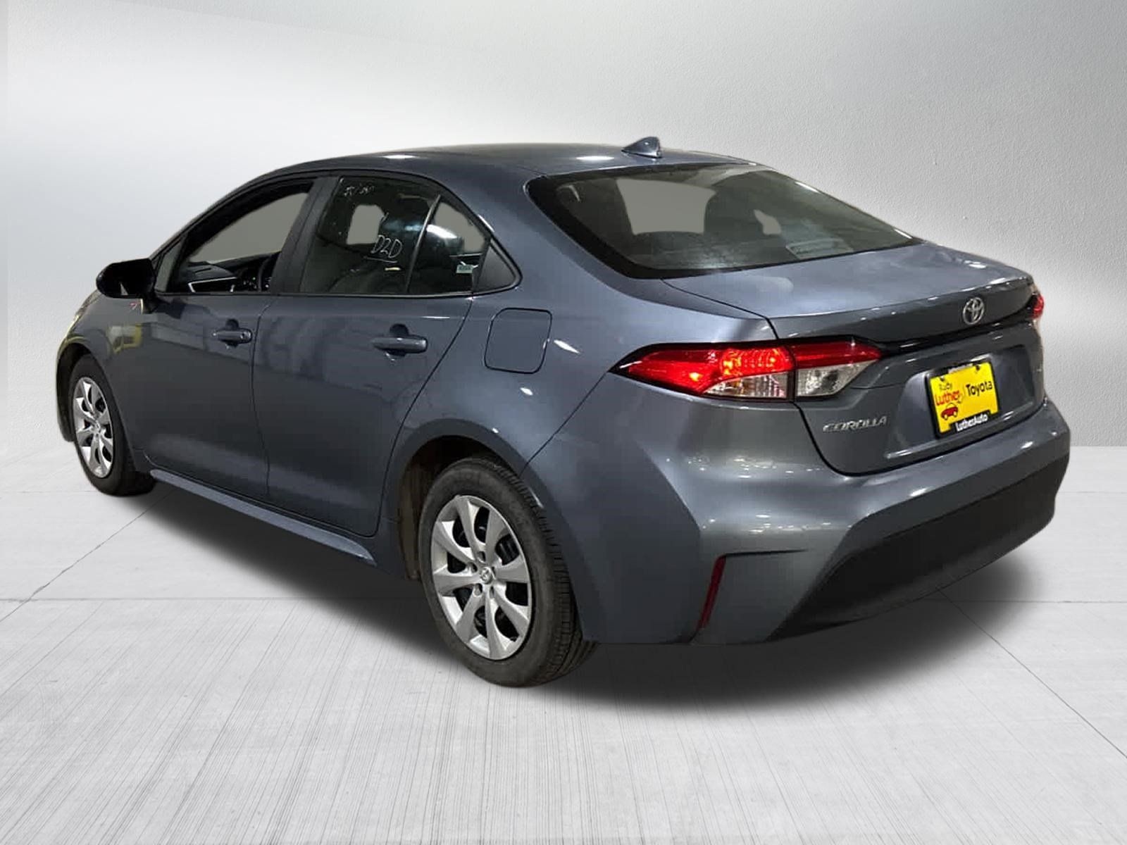 Used 2025 Toyota Corolla LE FWD image 4