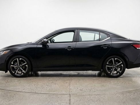 Used 2025 Nissan Sentra SV FWD image 5