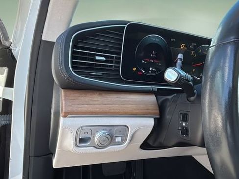 Used 2021 Mercedes-Benz GLE 350 image 22