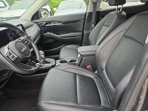 Certified 2024 Kia Seltos EX FWD image 14