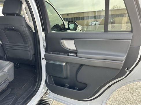 Used 2025 Ford Expedition Active image 22