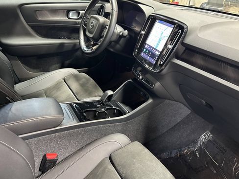 Used 2023 Volvo C40 P8 Recharge Plus AWD/4WD image 18