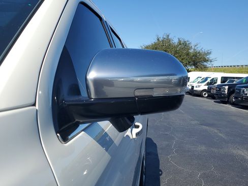 Used 2024 Ford Expedition Max Platinum image 4