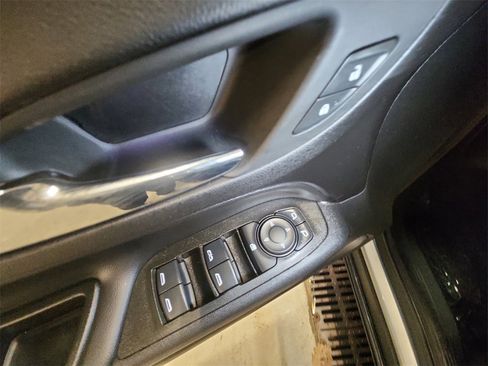 Certified 2024 Chevrolet Equinox LT w/ LPO, Floor Liner Package image 35