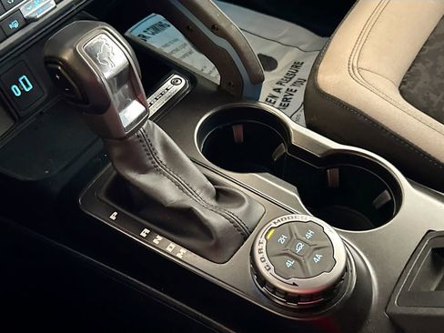 Used 2022 Ford Bronco Wildtrak image 20