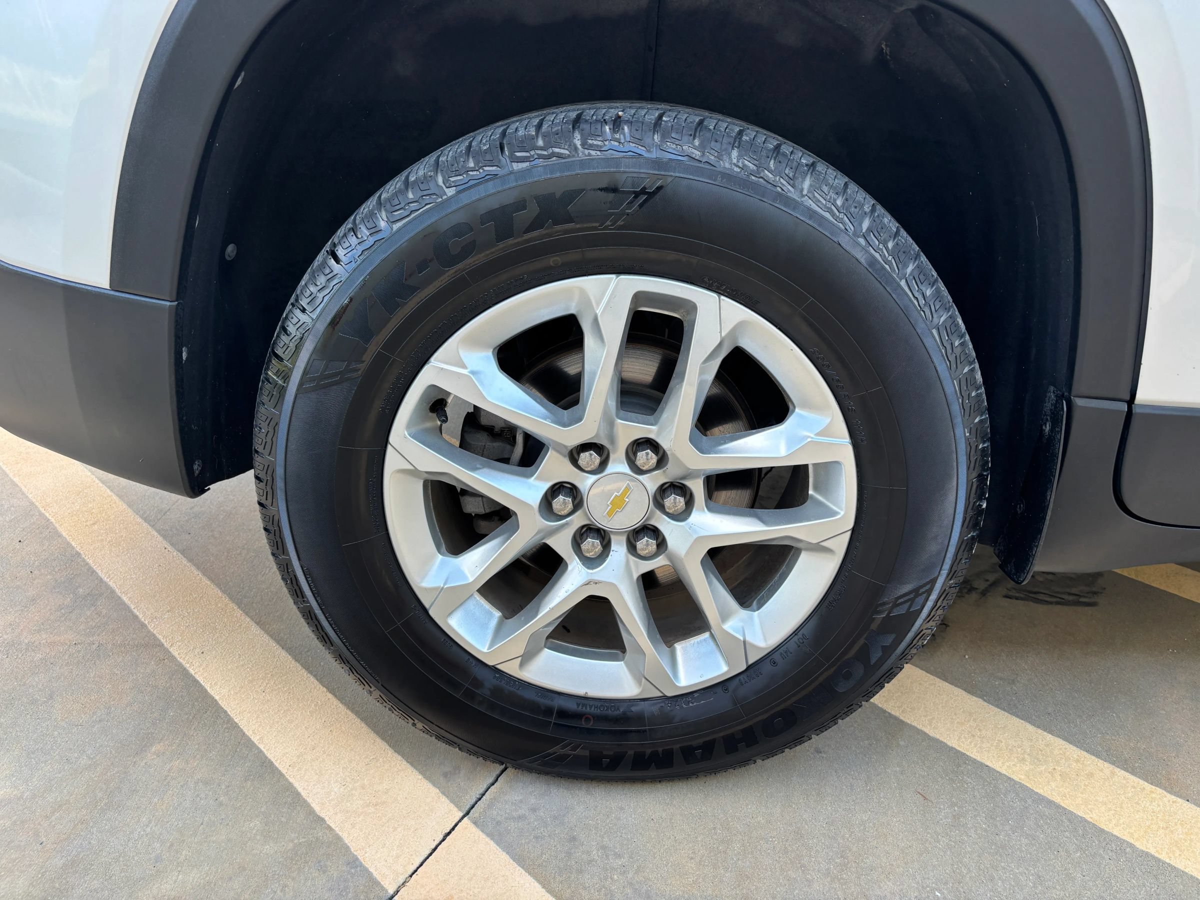 Used 2020 Chevrolet Traverse LS FWD image 27